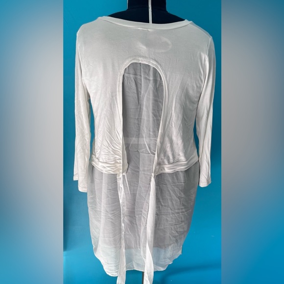 Black Swan LS Blouse - Picture 3 of 3